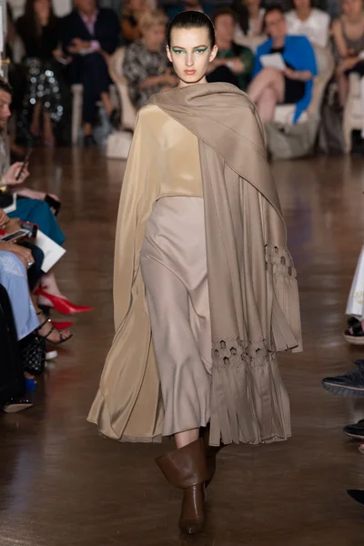 Look 20